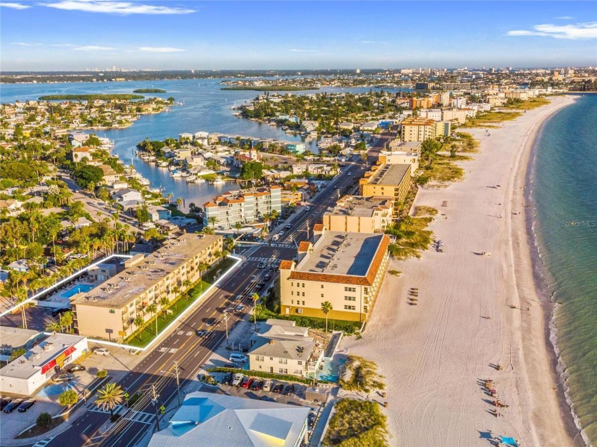 Escape To Paradise St. Pete Beach Exterior photo